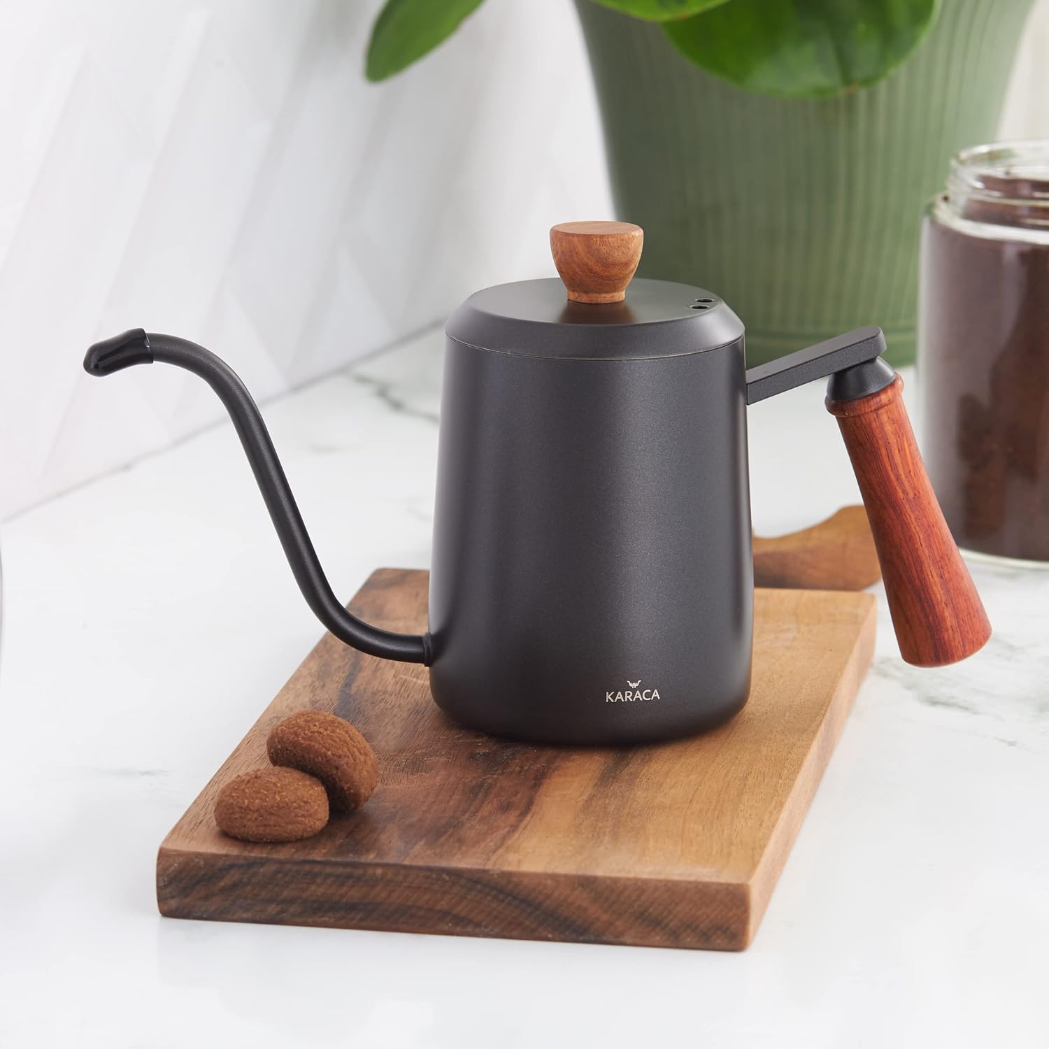 KARACA Black Stainless Steel Chestnut Coffee Kettle 600 ml, 304 Stainless Steel Housing, Kettle, Stylish Chestnut Handles, Third Generation Coffee Brewer, 1200 ml Capacity